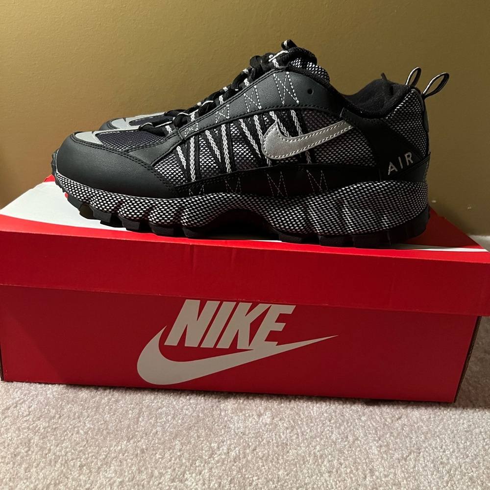 Nike Air Humara QS Size 11.5